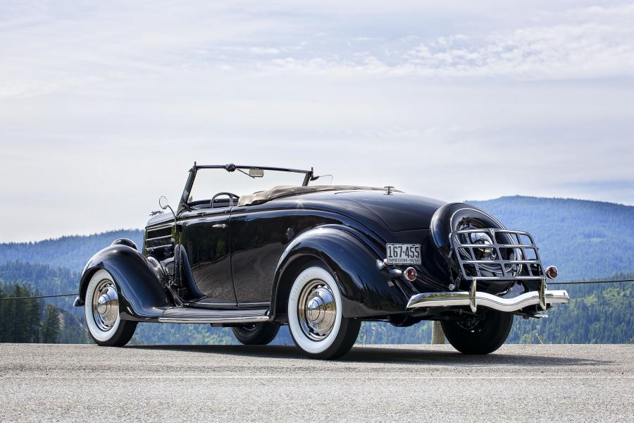  Ford DeLuxe Roadster 1936 года  (фото 2 из 23)